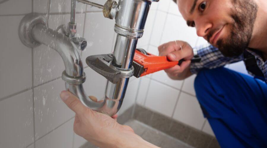 Expert burst pipe repair services in Starkville, MS